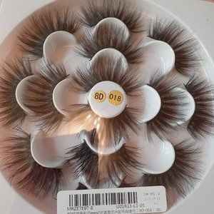 SALE!!! Brand New 25mm False Eyelashes